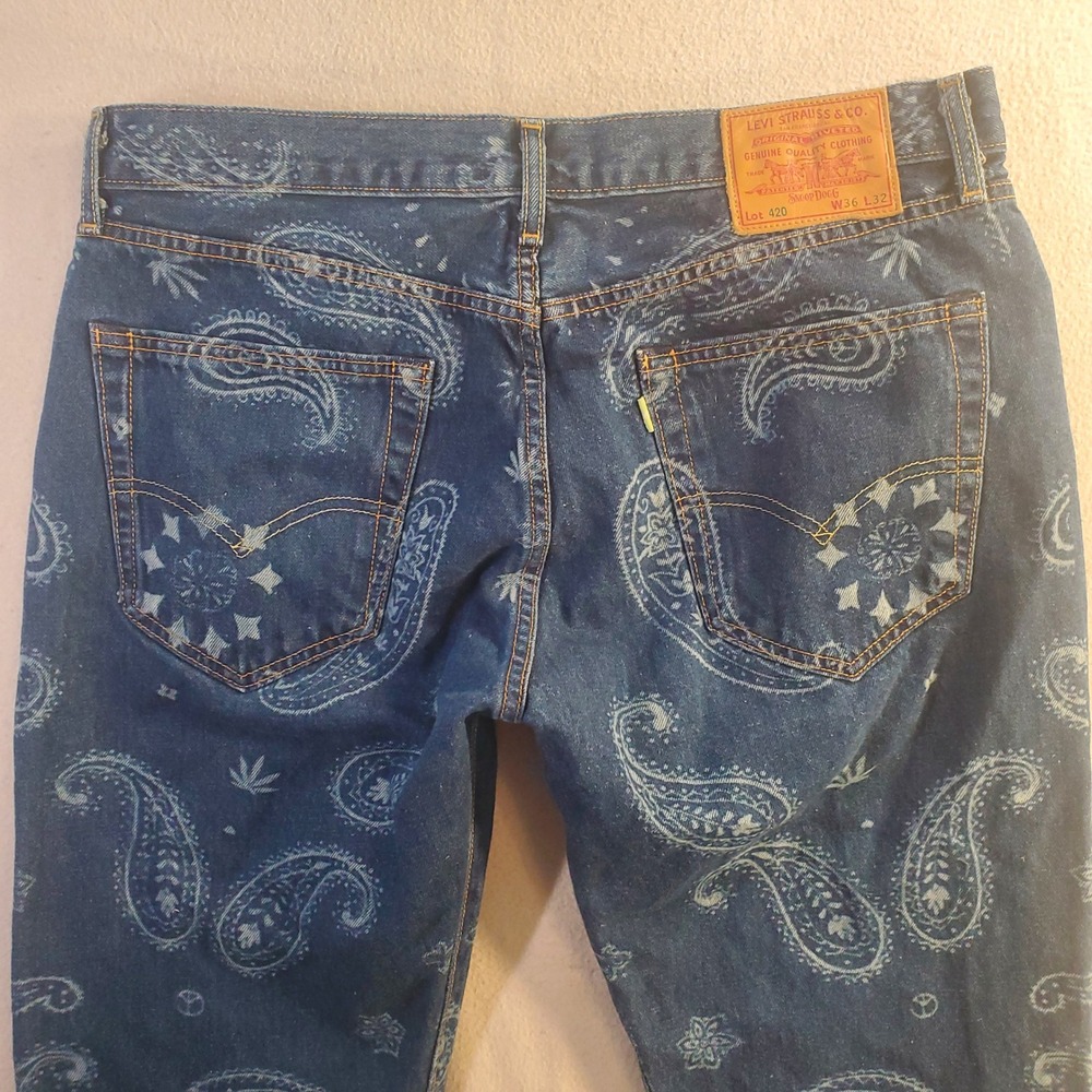 Levis Big E Snoop Dogg Lot 420 Paisley Print Blue Denim Jeans Mens W36 L32 AOP - Picture 8 of 16